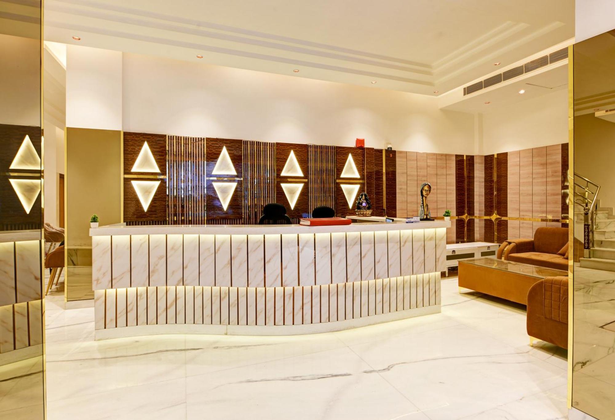 Hotel Guru Preet # Premium Rooms # Family Hotel # New Delhi Railway Station # Customer'S Favourite Hotel # Near To Tourist Places - India Gate, Jama Masjid , Red Fort, Chandni Chawk, Connaught Place, Karol Bagh