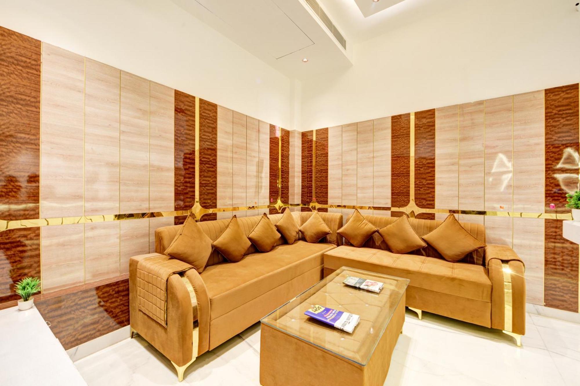 Hotel Guru Preet # Premium Rooms # Family Hotel # New Delhi Railway Station # Customer'S Favourite Hotel # Near To Tourist Places - India Gate, Jama Masjid , Red Fort, Chandni Chawk, Connaught Place, Karol Bagh